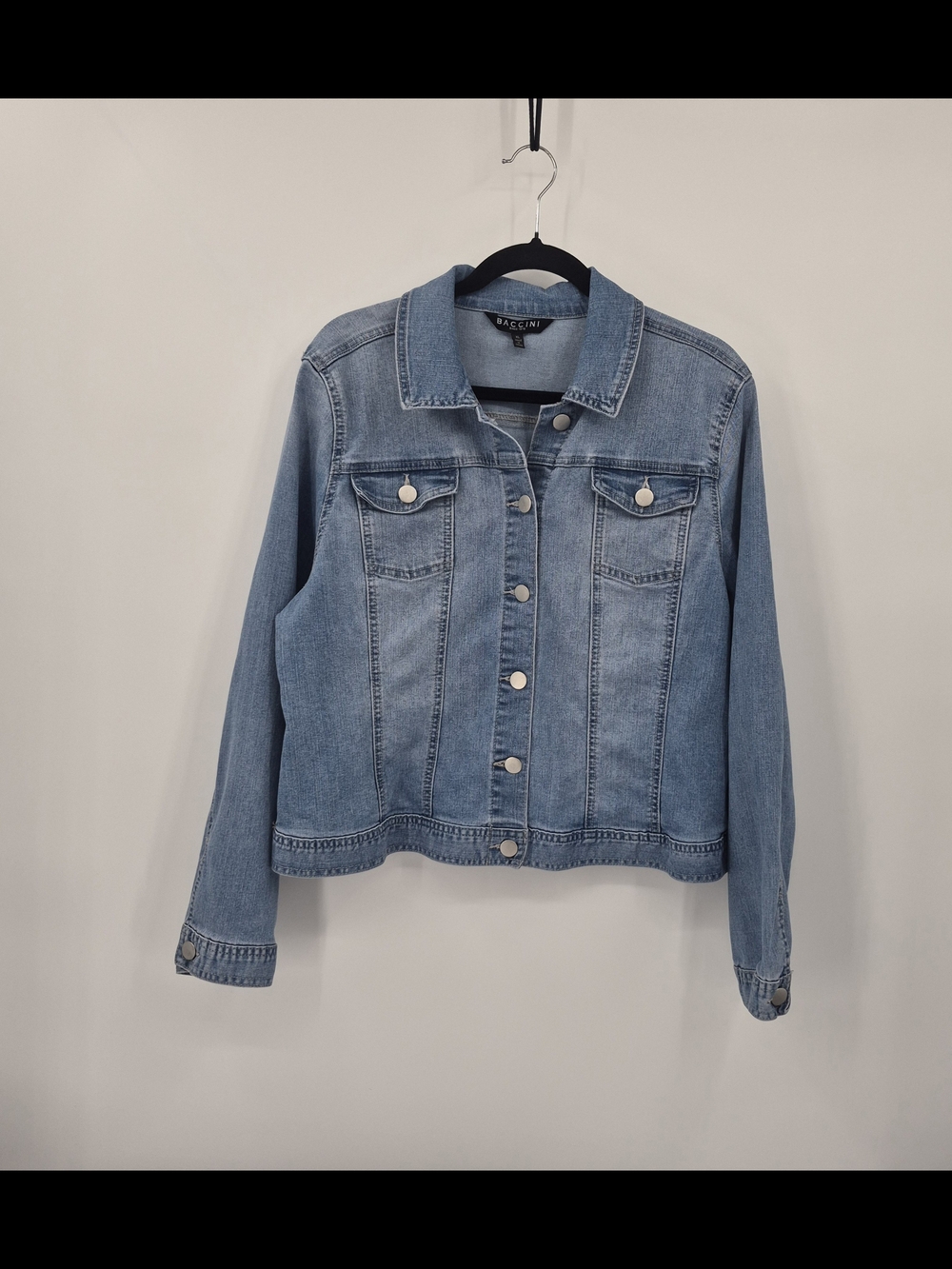 Baccini Denim Jacket Women's XL Blue Button Up Long Sleeve 4 Pockets Jean Jacket